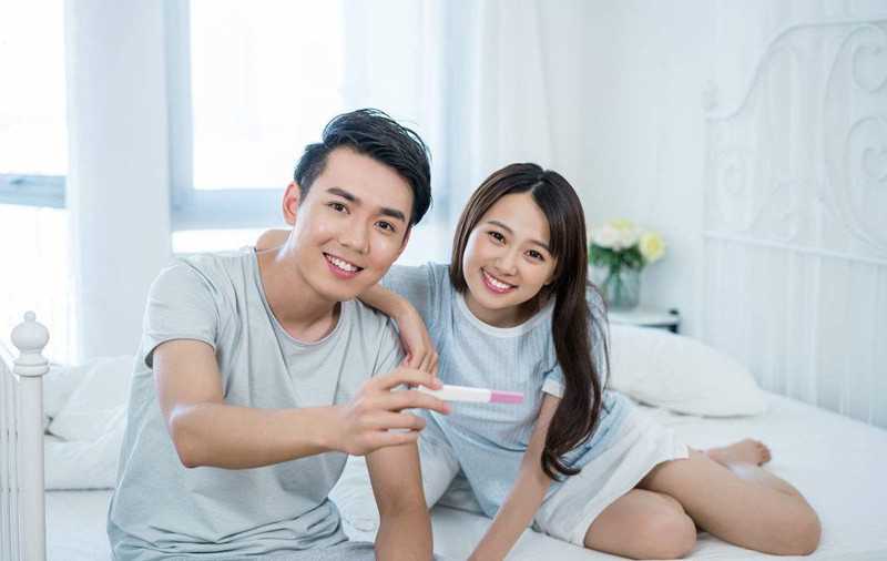 <b>怀孕了要多久才能测出来，怀孕前三个月没有测出来是什么原因</b>